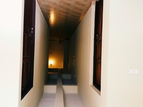 Majhi Hotel