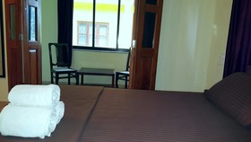 Majhi Hotel