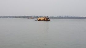 Majhi Hotel