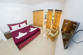 Morjim Club Beach Resort