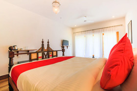 Morjim Plaza by OYO Rooms