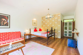 Morjim Plaza by OYO Rooms