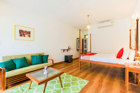 Morjim Plaza by OYO Rooms