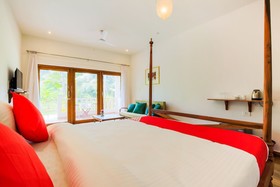 Morjim Plaza by OYO Rooms