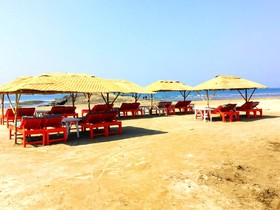 Morjim Queen Beach Resort