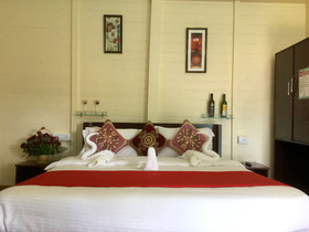 Morjim Queen Beach Resort