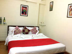 Morjim Queen Beach Resort