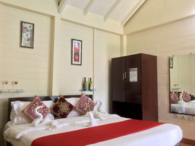 Morjim Queen Beach Resort