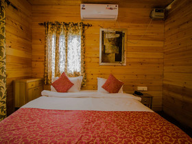 OYO 14147 Home Beach Facing Cottages Morjim