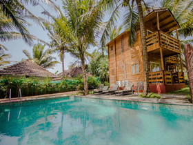 OYO 14147 Home Beach Facing Cottages Morjim