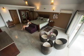 Safira River Front Resort