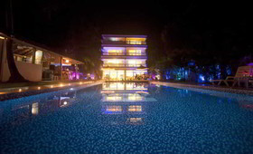 Safira River Front Resort