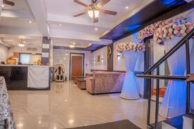 Kjsp Seasons Hotel