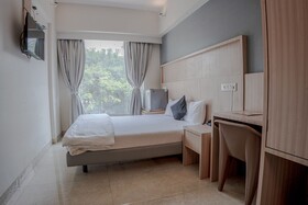 Kjsp Seasons Hotel