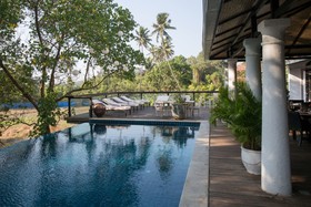 Sol De Goa by Sereno