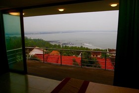 The Acacia Villa Reis Magos Classic