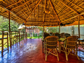 Vartys - The Hillside Huts