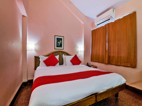 Hotel Gopika International by OYO Rooms