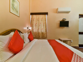 Hotel Gopika International by OYO Rooms