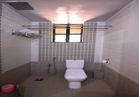 Hotel Shell Top