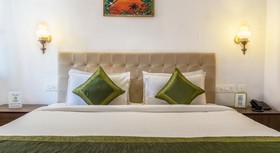 Oyo 10241 Hotel Mayfair