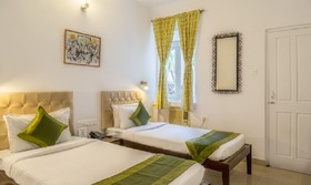 Oyo 10241 Hotel Mayfair