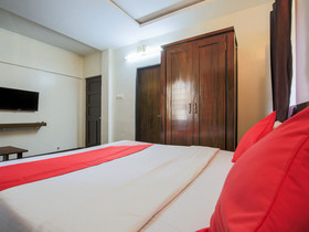 OYO 9518 Hotel Aqua Mira