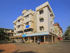 OYO 9518 Hotel Aqua Mira