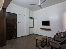 OYO 9518 Hotel Aqua Mira