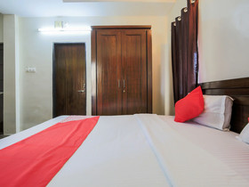 OYO 9518 Hotel Aqua Mira