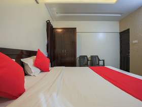 OYO 9518 Hotel Aqua Mira