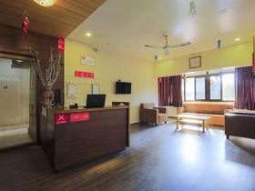 OYO 9518 Hotel Aqua Mira