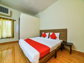 Hotel Empire by OYO Rooms