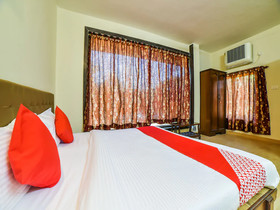 Hotel Empire by OYO Rooms