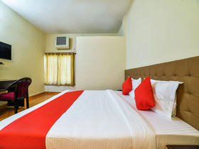 Hotel Empire by OYO Rooms