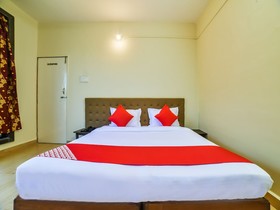 Hotel Empire by OYO Rooms
