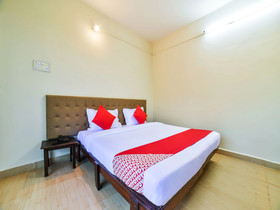 Hotel Empire by OYO Rooms