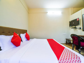 Hotel Empire by OYO Rooms