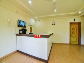 Hotel Empire by OYO Rooms