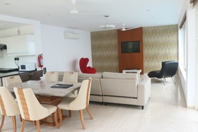 Luxe Loft Villa