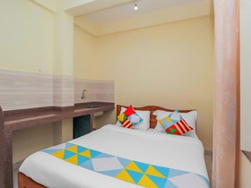 Pednekar's Guest House By OYO Rooms