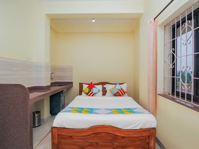 Pednekar's Guest House By OYO Rooms