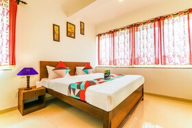 Picnic Residency by FabHotel