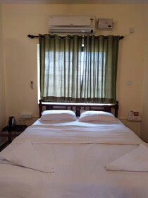 Salotel Near Mae De Deus Church