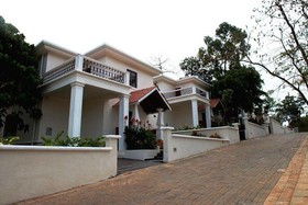 Pinto Rosario Square Resort & Spa