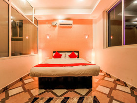 Aquamarina Vagator by OYO Rooms