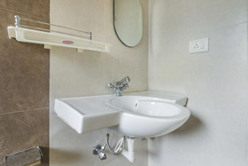 Humming Wood by GuestHouser