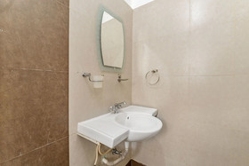 Humming Wood by GuestHouser