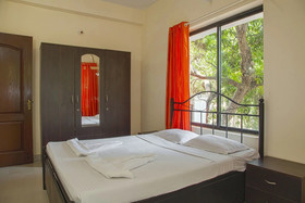 Humming Wood by GuestHouser