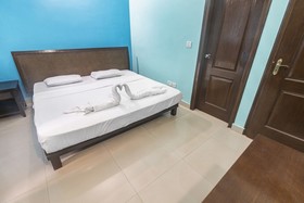 Humming Wood by GuestHouser